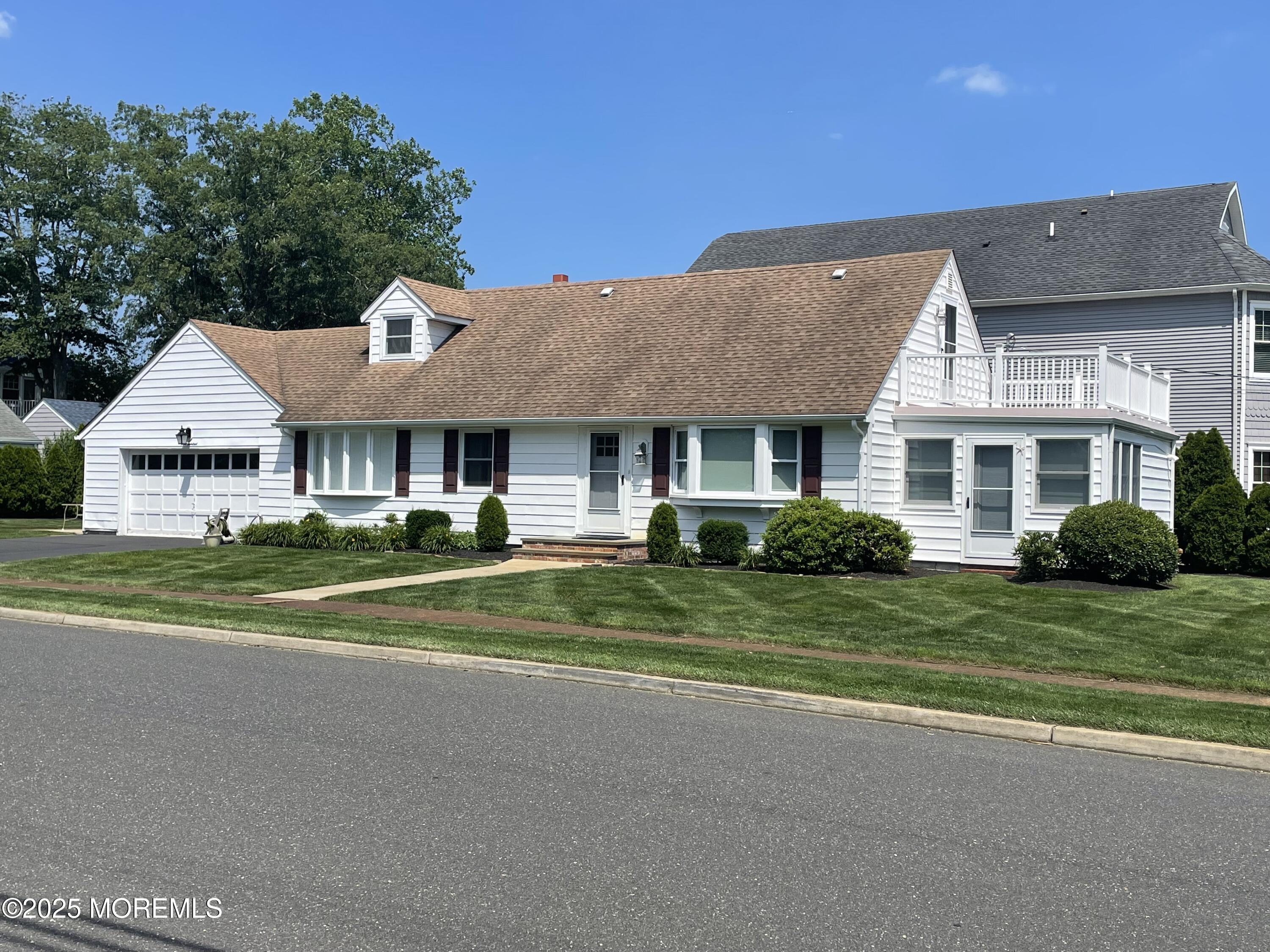 300 4th Avenue Spring Lake, NJ 07762 - Photo 1 of 40 IMG_4351