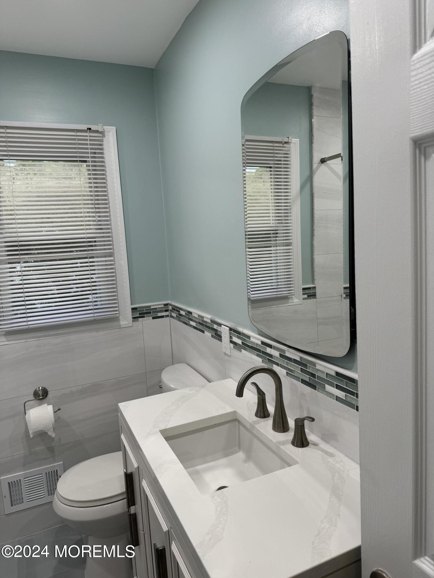 300 4th Avenue Spring Lake, NJ 07762 - Photo 17 of 40 IMG_8267