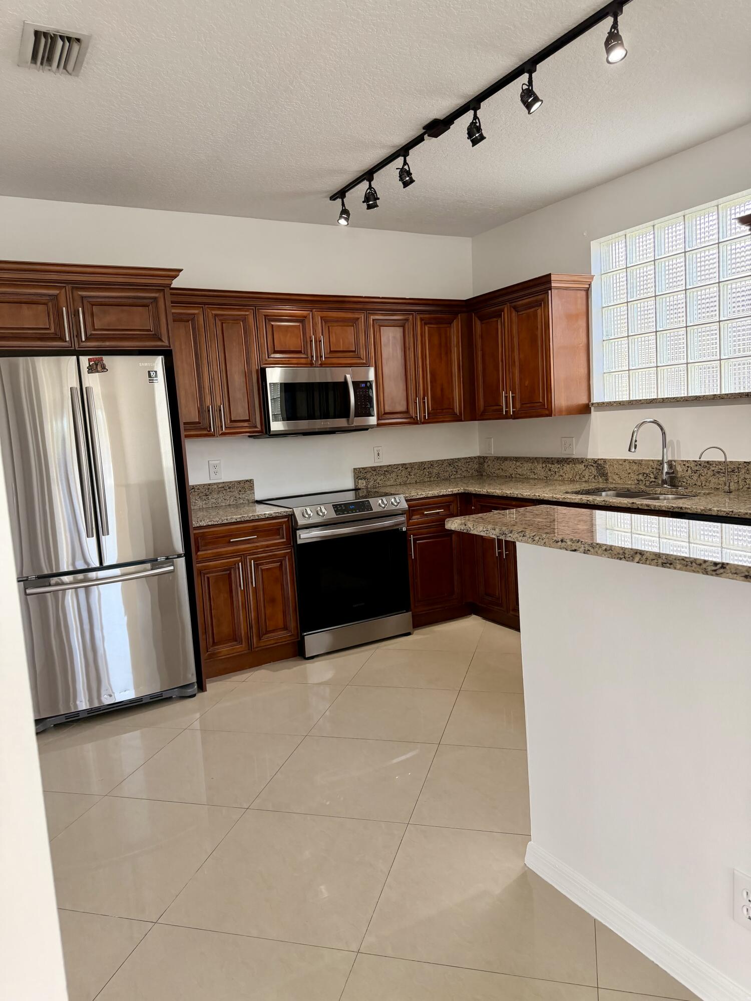 11073 Harbour Springs Circle Boca Raton, FL 33428 - Photo 7 of 75 IMG_1840