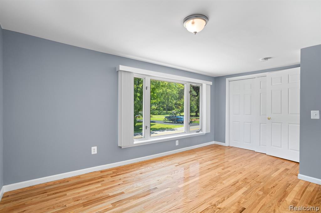 1794 South Hughes Road Brighton, MI 48114 - Photo 33 of 41