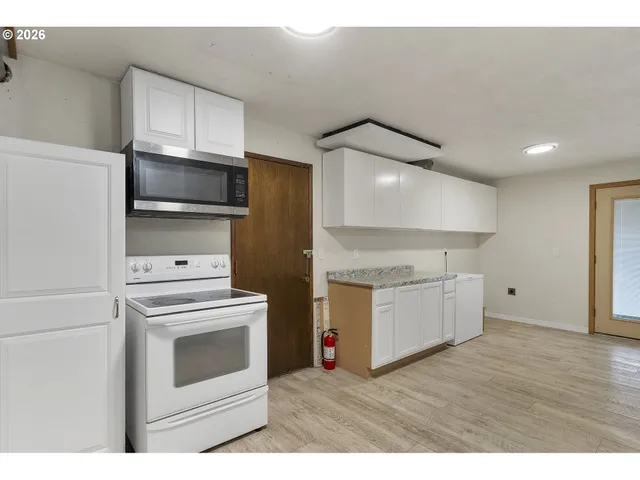 $875,000 | 33844 Sunnyview Drive Northeast, Albany, OR 97322