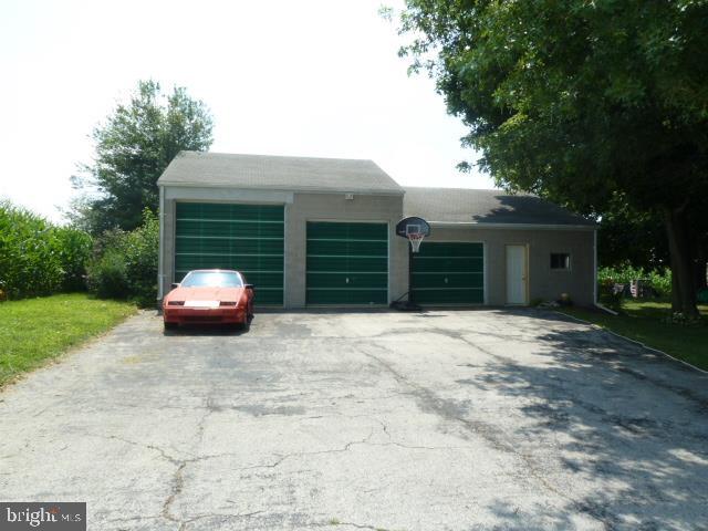 4828 Rippling Run Road Red Lion, PA 17356 - Photo 3 of 24