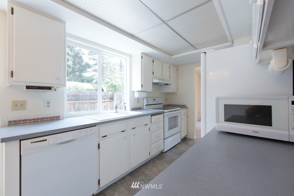 10935 Southeast 182nd Street Renton, WA 98055 - Photo 9 of 19