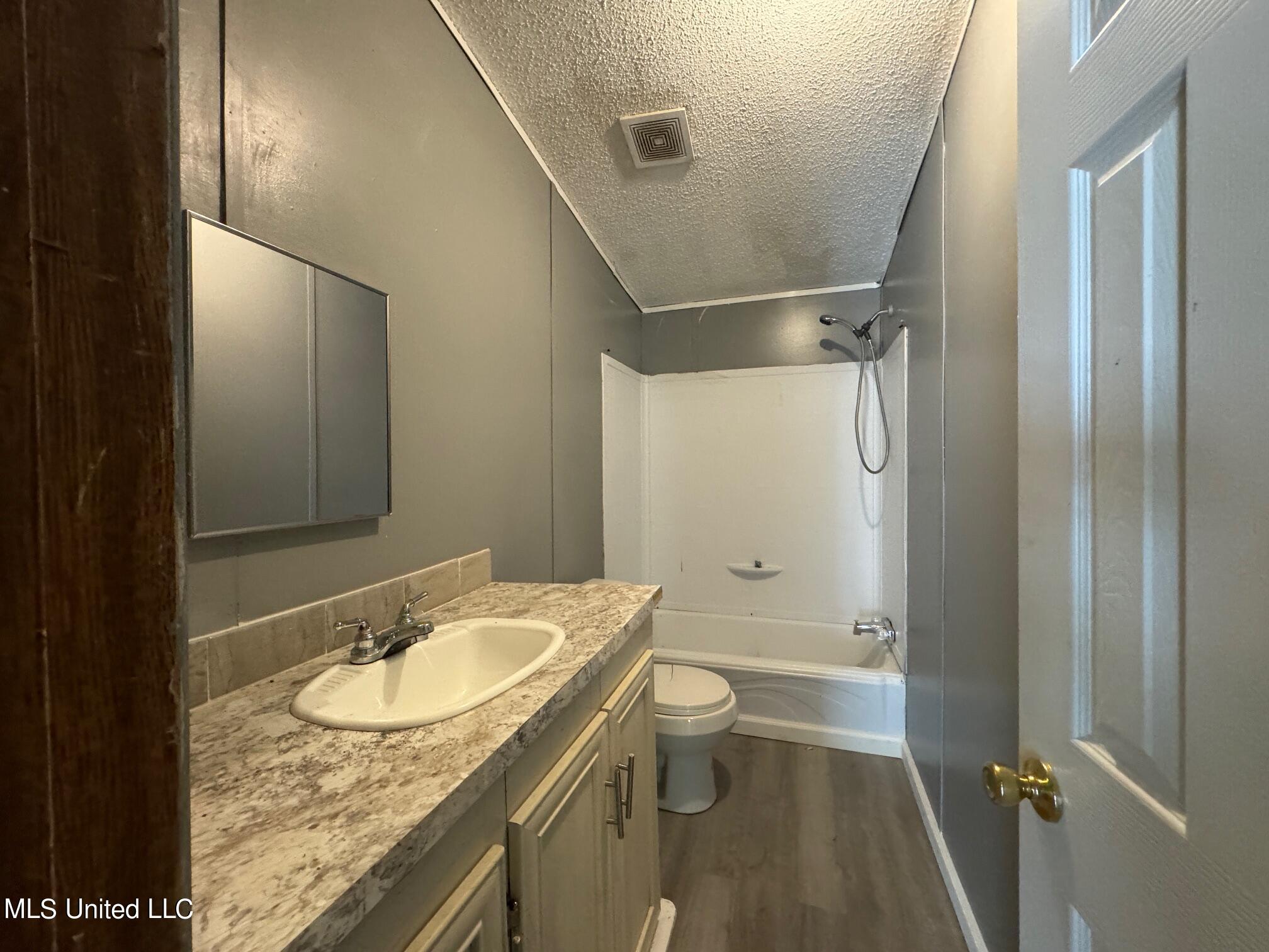 114 Pepper Ridge Road Vicksburg, MS 39180 - Photo 6 of 13 IMG_7584