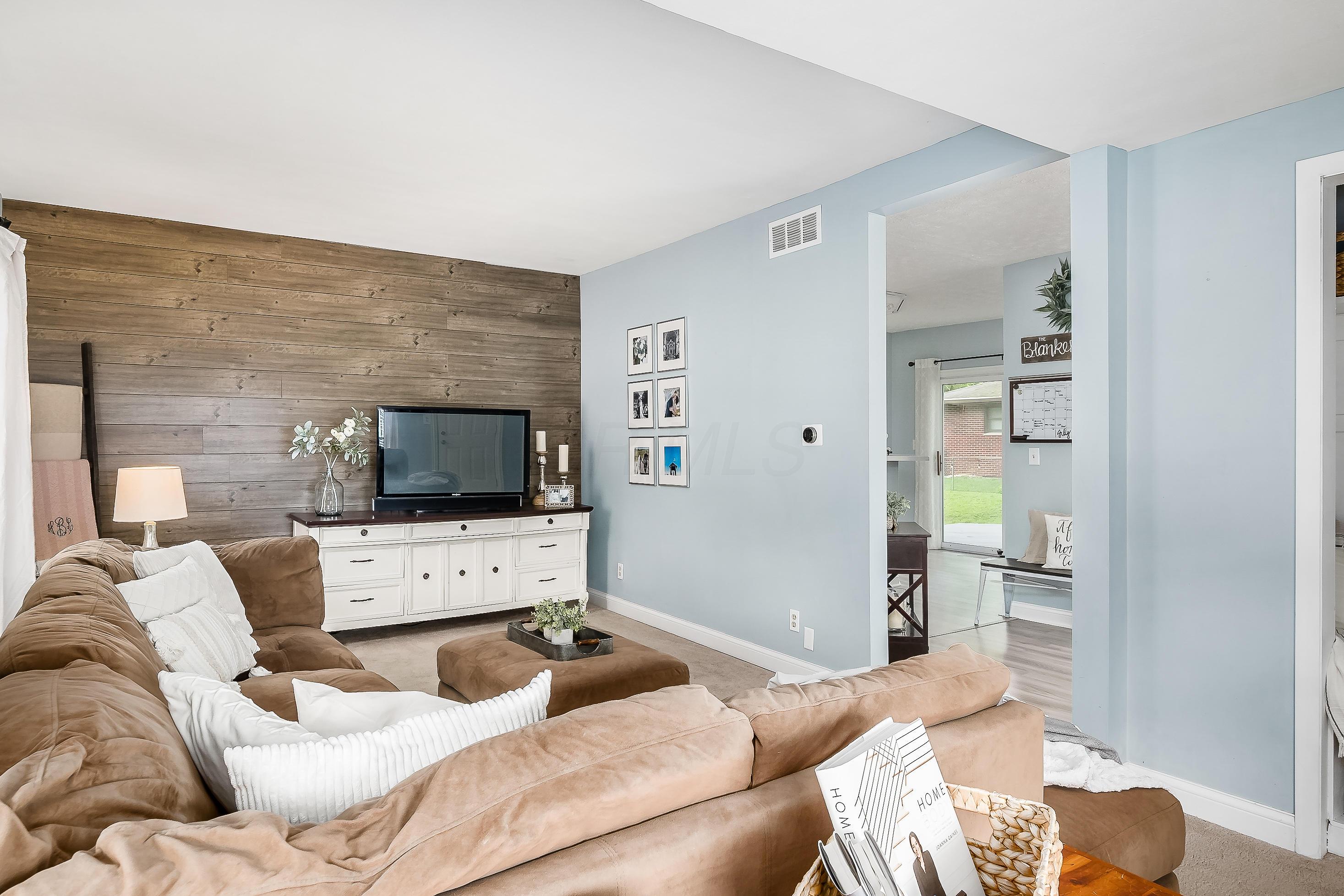 154 Cherrington Road Westerville, OH 43081 - Photo 5 of 48 Gallery Image 5