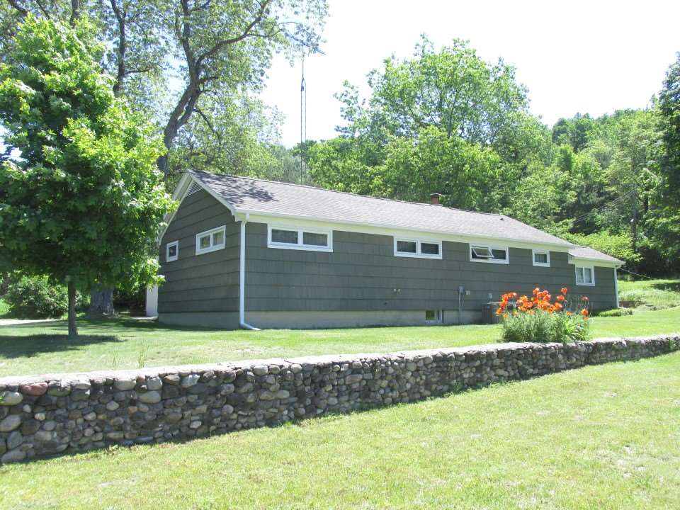 3064 Bowers Harbor Road Traverse City, MI 49686 - Photo 6 of 34 1863905-5.JPG