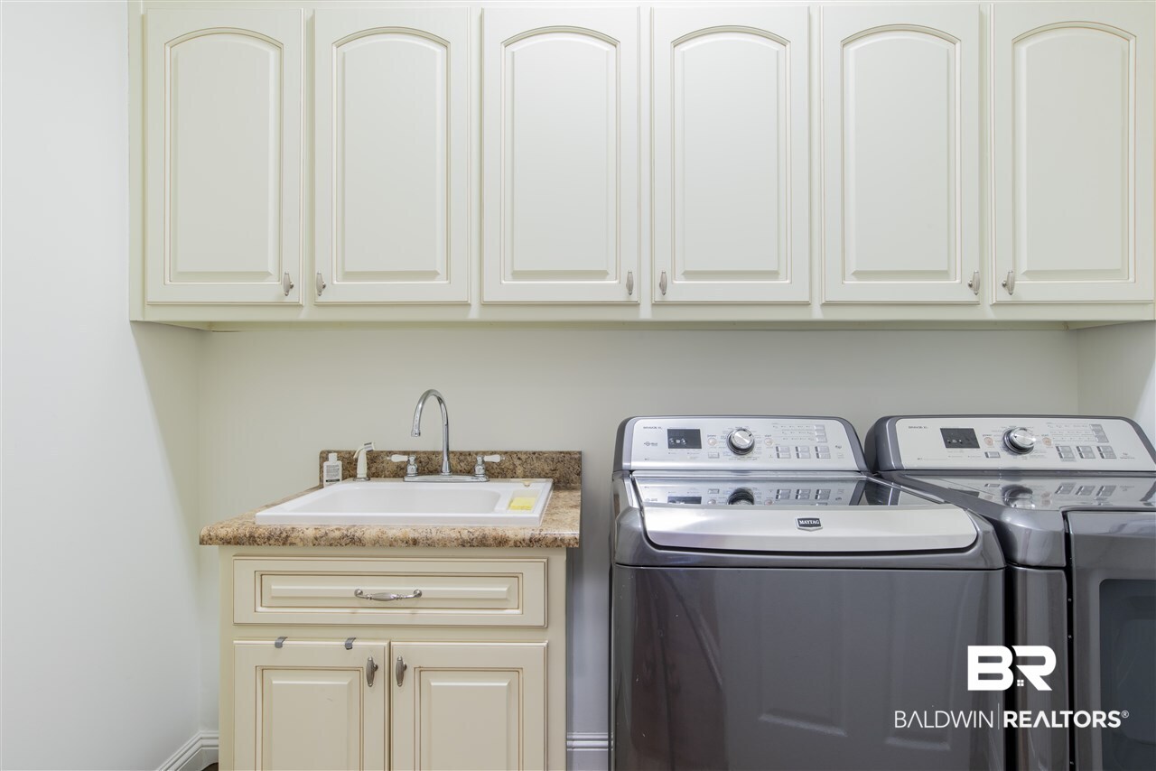 30927 Pine Court Daphne, AL 36527 - Photo 27 of 40 Laundry Room