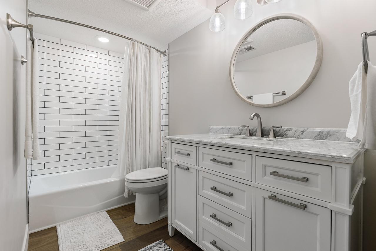 6328 Barrie Road, Unit 3K Edina, MN 55435 - Photo 12 of 17