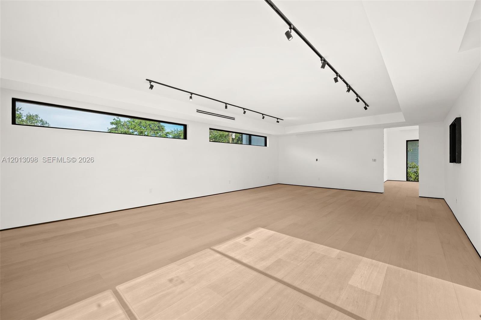 7740 School House Road Miami, FL 33143 - Photo 13 of 52
