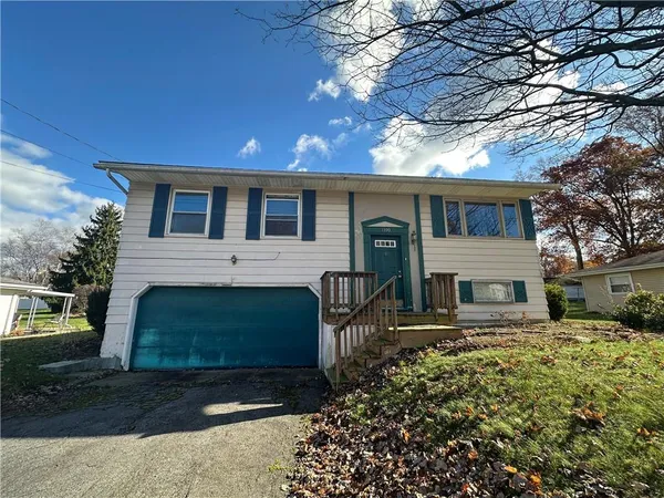 $124,950 | 1390 Wakefield Drive, Hermitage, PA 16148