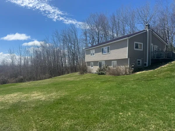 $249,900 | 318 Bigelow Road, St. Albans, ME 04971