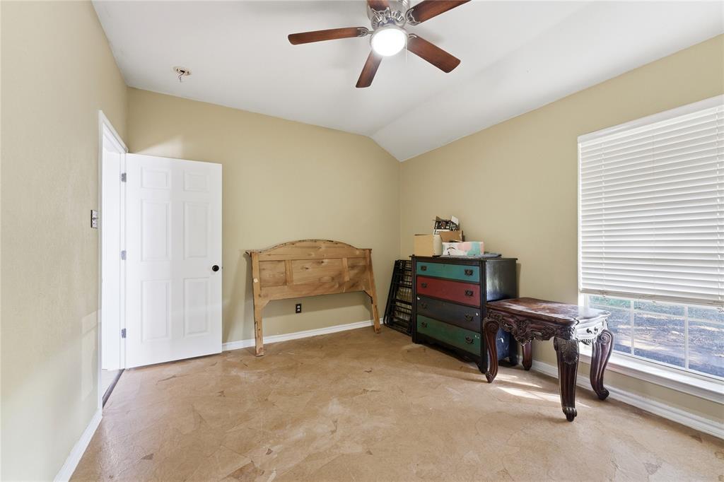 14529 County Road 511 Venus, TX 76084 - Photo 26 of 33