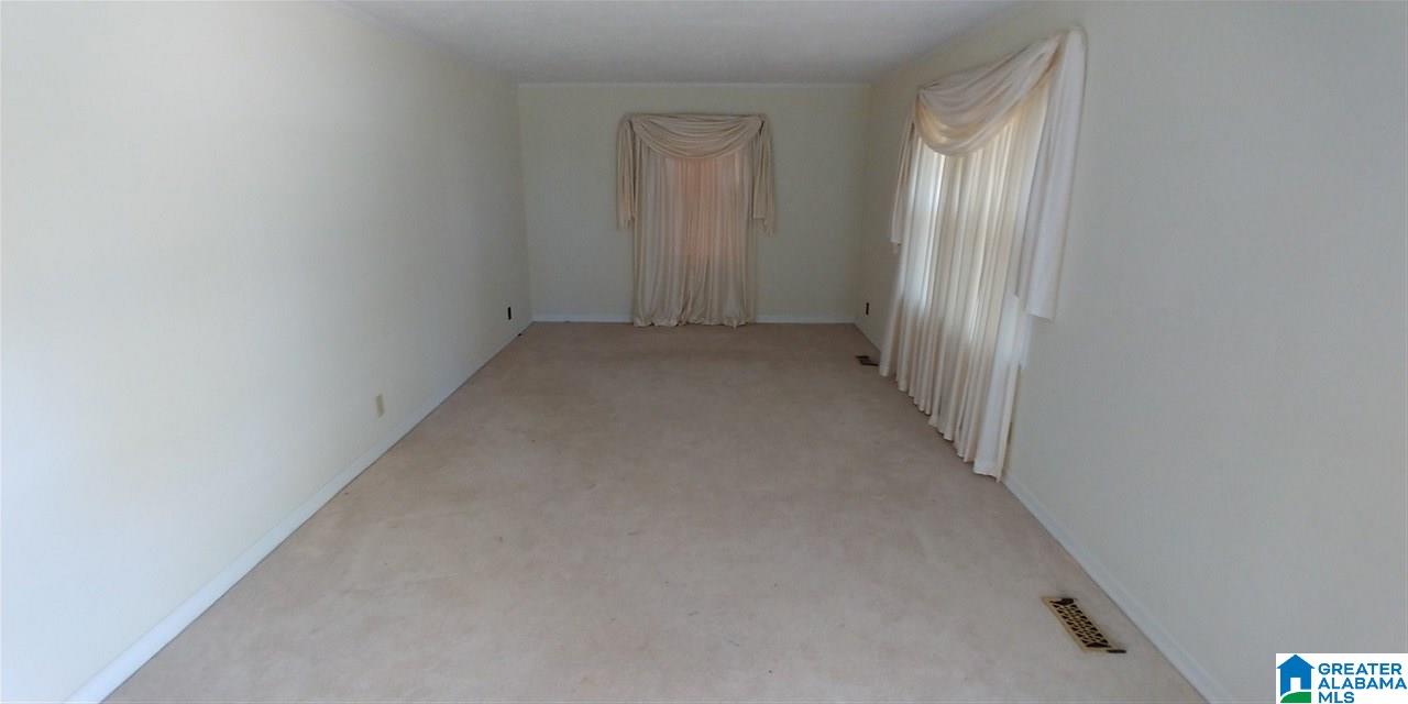 60 Oldfield Road Sylacauga, AL 35150 - Photo 5 of 18