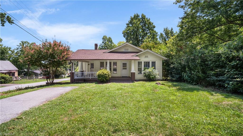106 Northview Place High Point, NC 27263 - Photo 1 of 50
