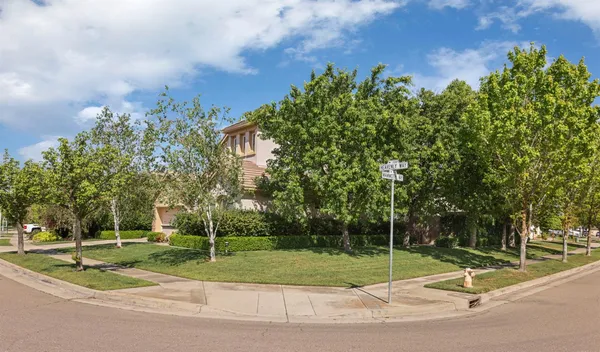 $749,900 | 2256 Heavenly Way, Lodi, CA 95242