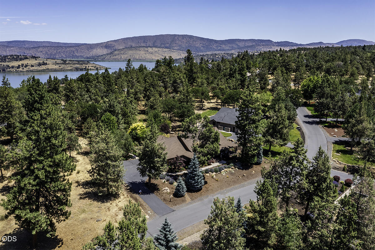 6243 Sanderling Road Klamath Falls, OR 97601 - Photo 40 of 43