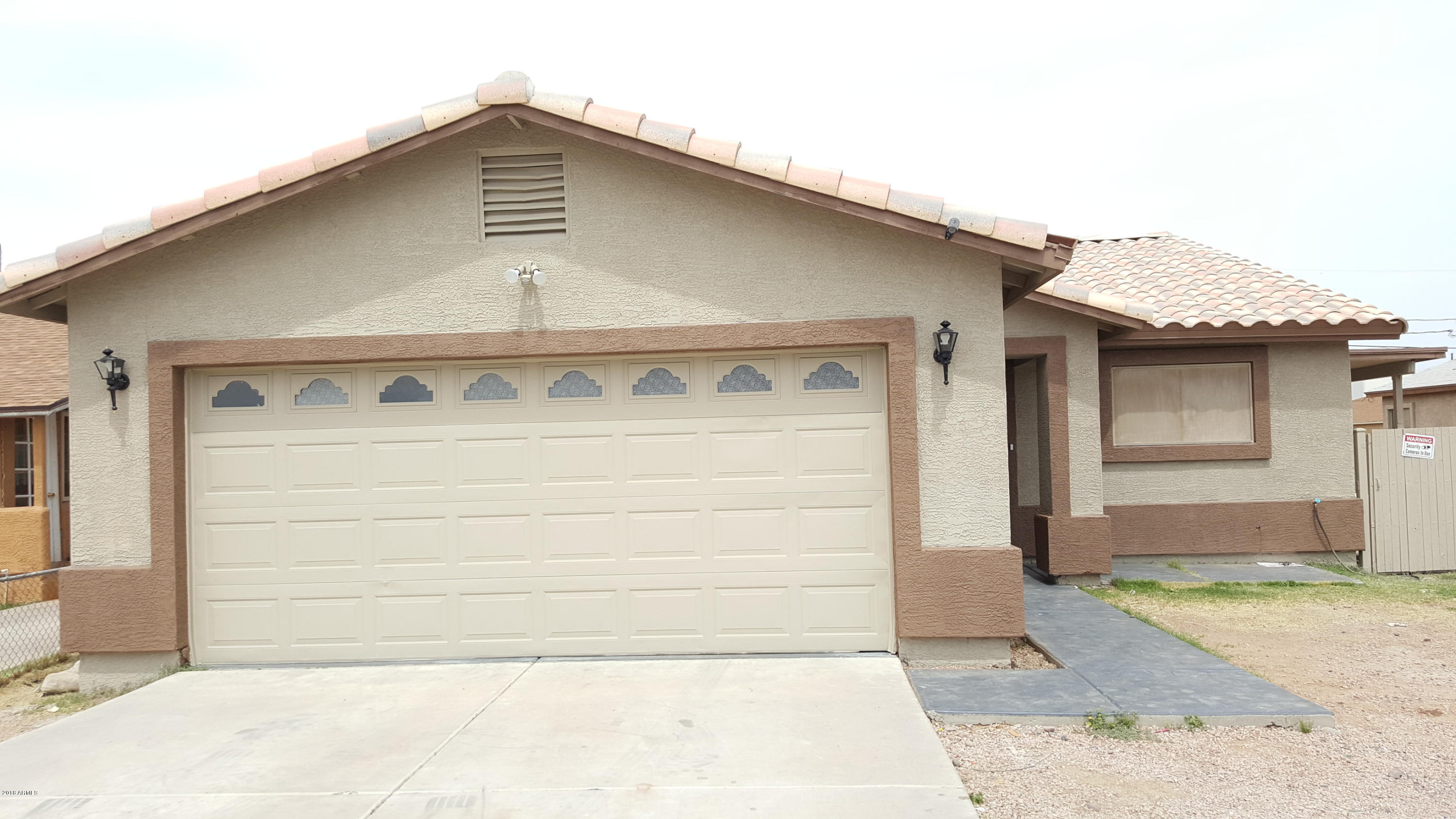 3136 East Chipman Road Phoenix, AZ 85040 - Photo 2 of 23 20180411_122331