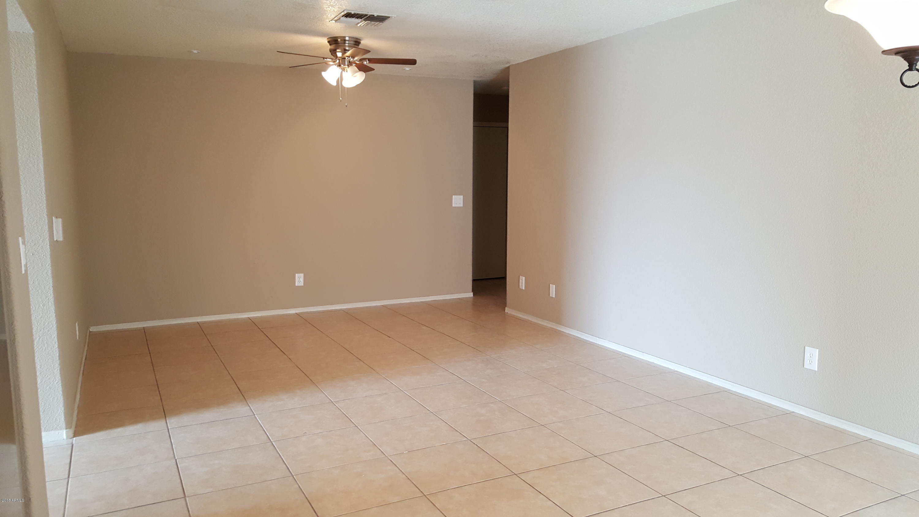 3136 East Chipman Road Phoenix, AZ 85040 - Photo 7 of 23 20180411_122605
