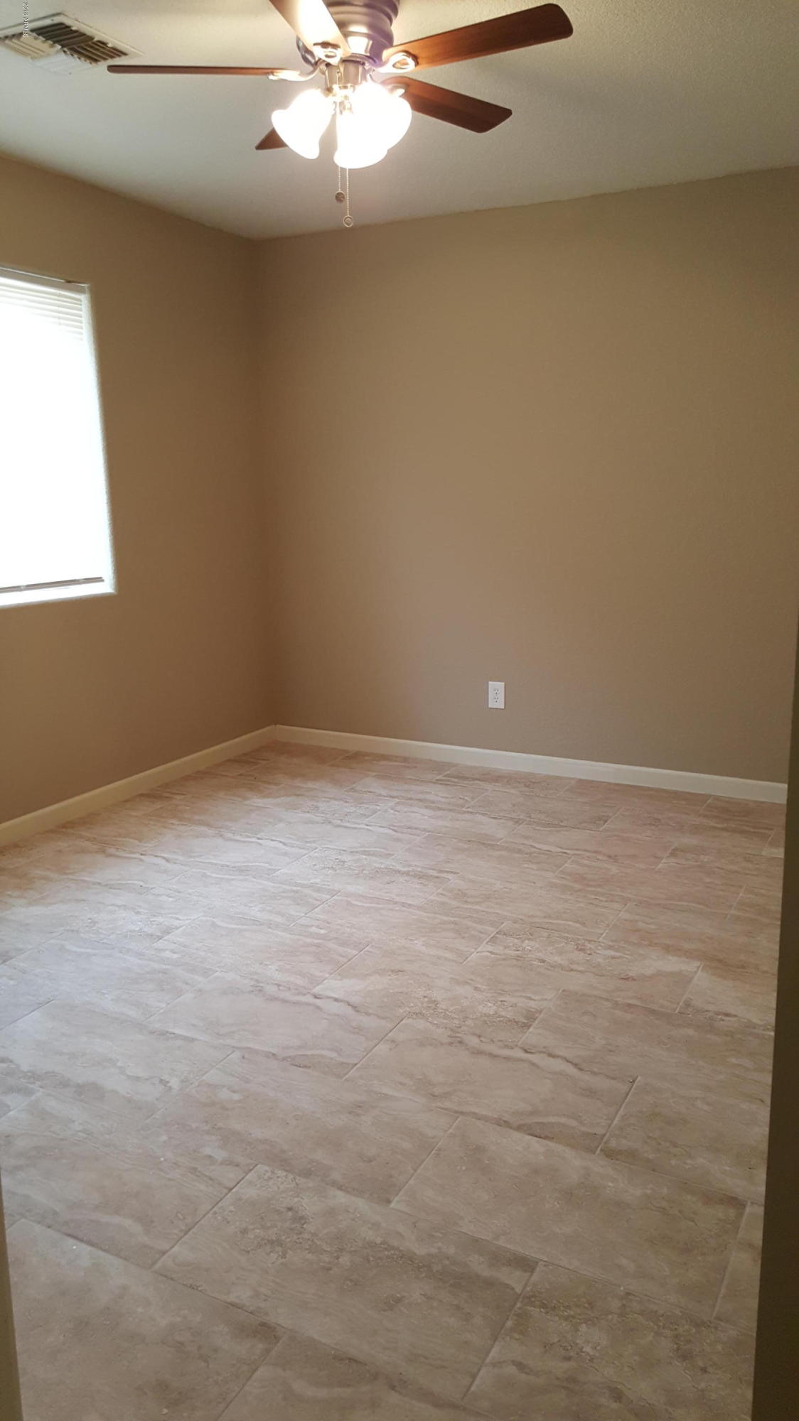 3136 East Chipman Road Phoenix, AZ 85040 - Photo 10 of 23 20180411_122803