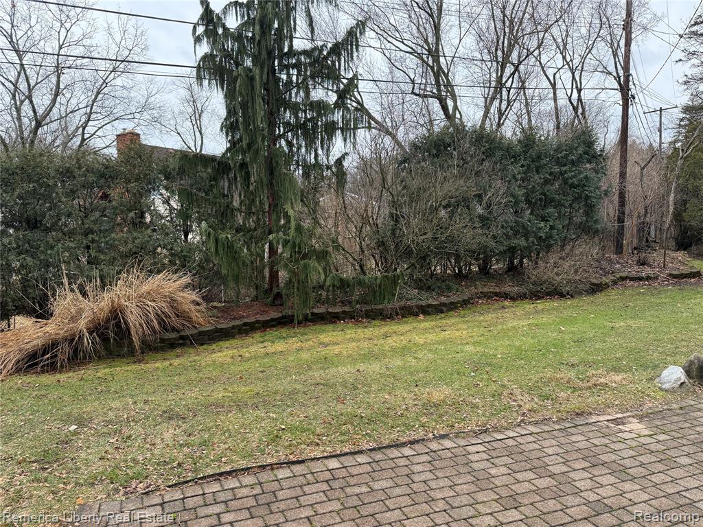 464 Welch Road Northville, MI 48167 - Photo 4 of 28