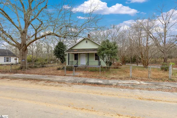 $70,000 | 143 Pine Street, Clinton, SC 29325