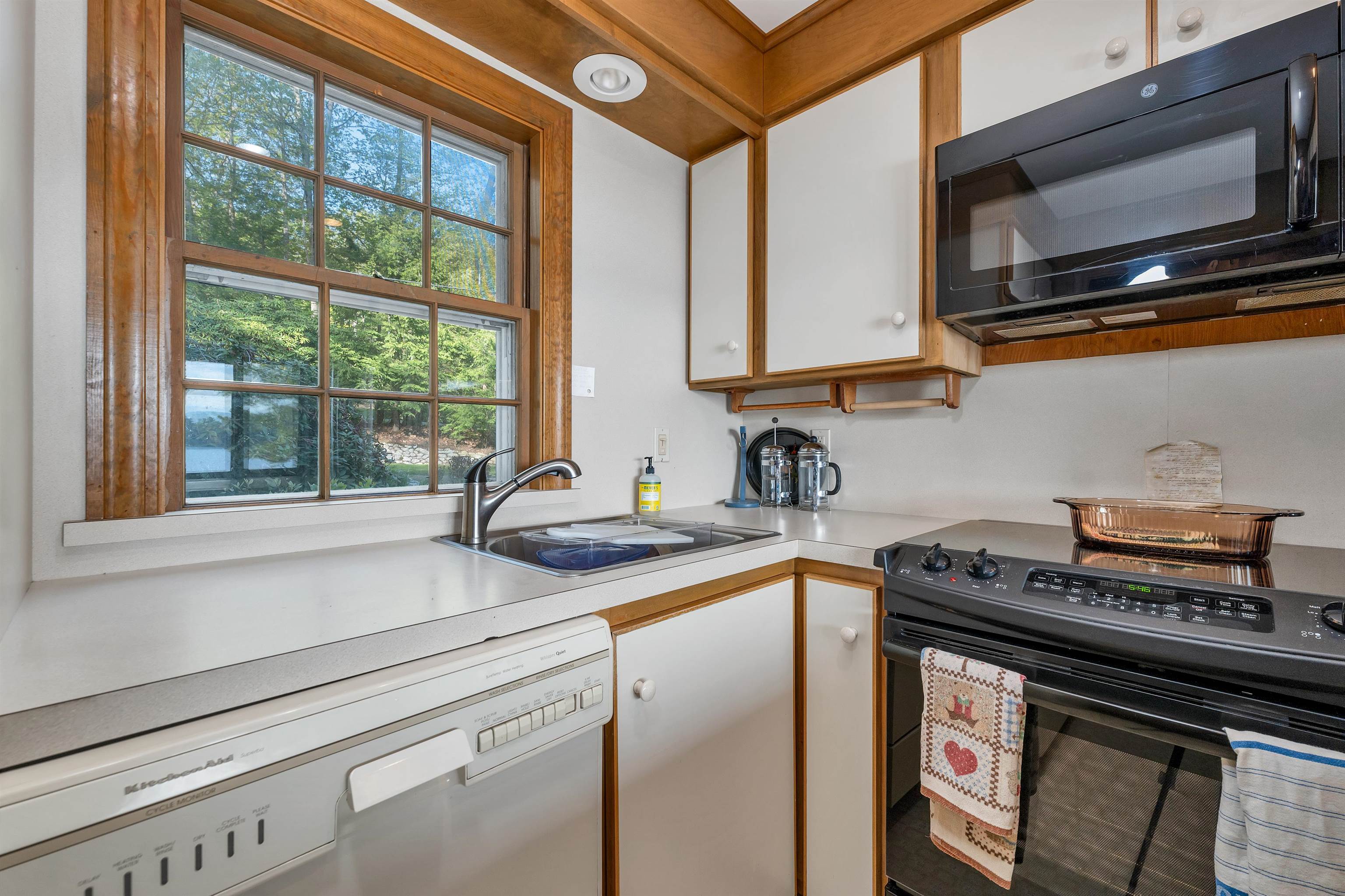 74 Keewaydin Road Wolfeboro, NH 03894 - Photo 33 of 58