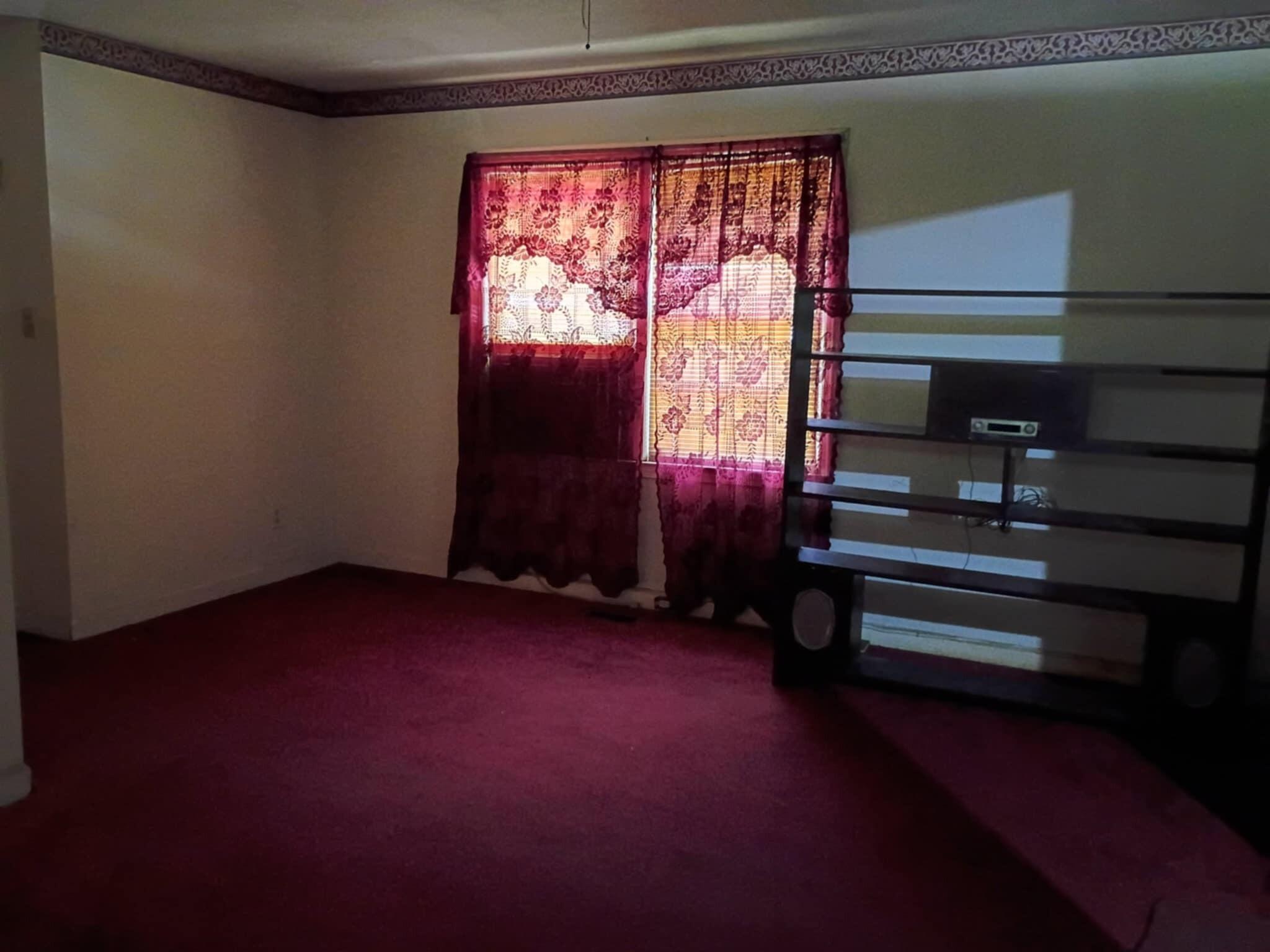 107 Gadsden Loop Walterboro, SC 29488 - Photo 11 of 12 59bd081e-9adf-44dc-b73c-43c5d17dc2c2