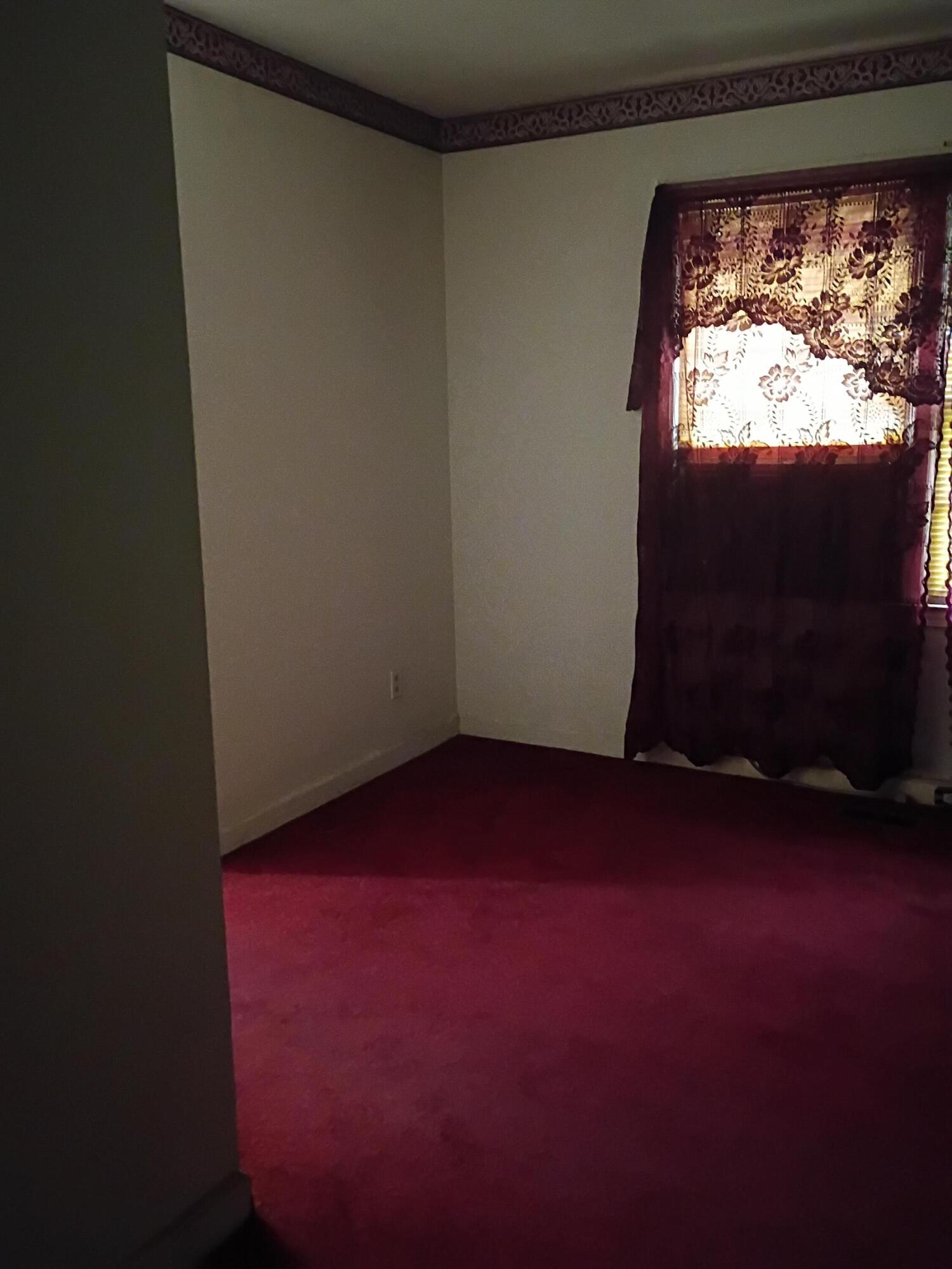 107 Gadsden Loop Walterboro, SC 29488 - Photo 7 of 12 IMG_20250811_110100409