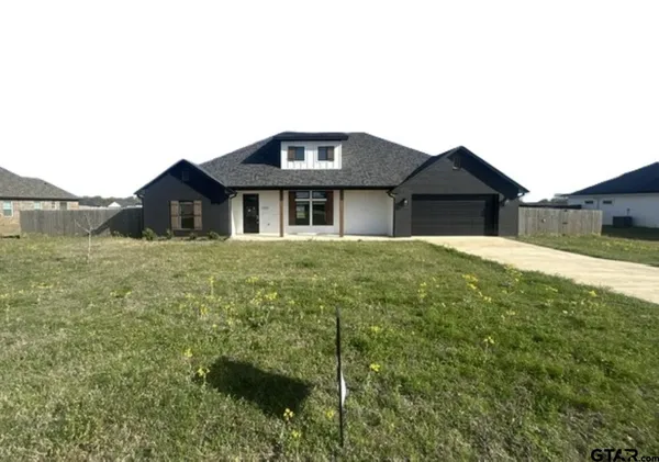 $374,000 | 12221 Maplewood Drive, Lindale, TX 75771