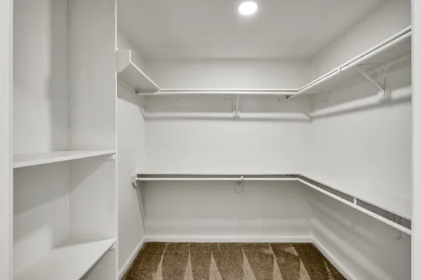 $495,000 | 3 West Briarwood Drive, Conroe, TX 77301