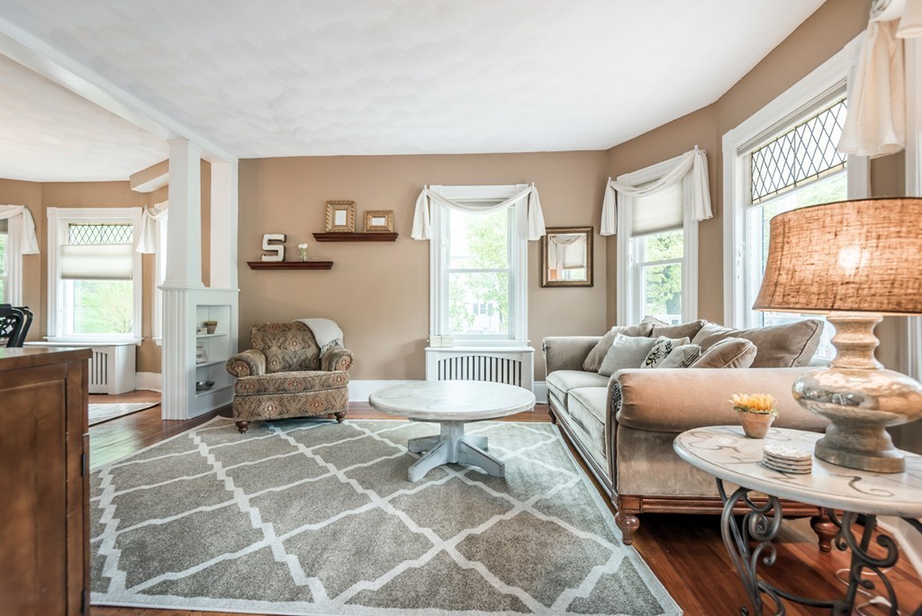 10 Dufton Road Andover, MA 01810 - Photo 3 of 29 Gallery Image 3