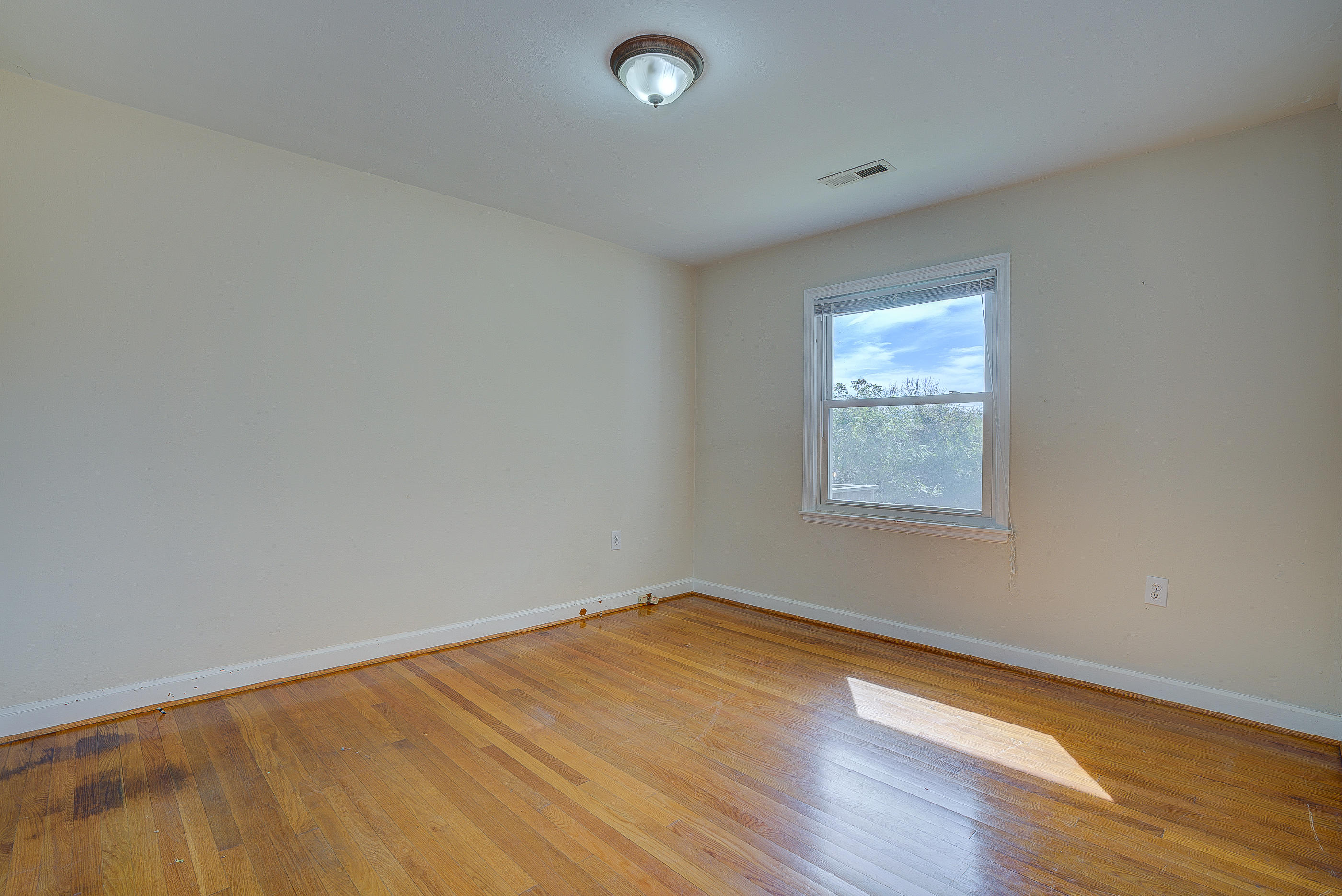 4120 Garst Mill Road Roanoke, VA 24018 - Photo 15 of 43 92
