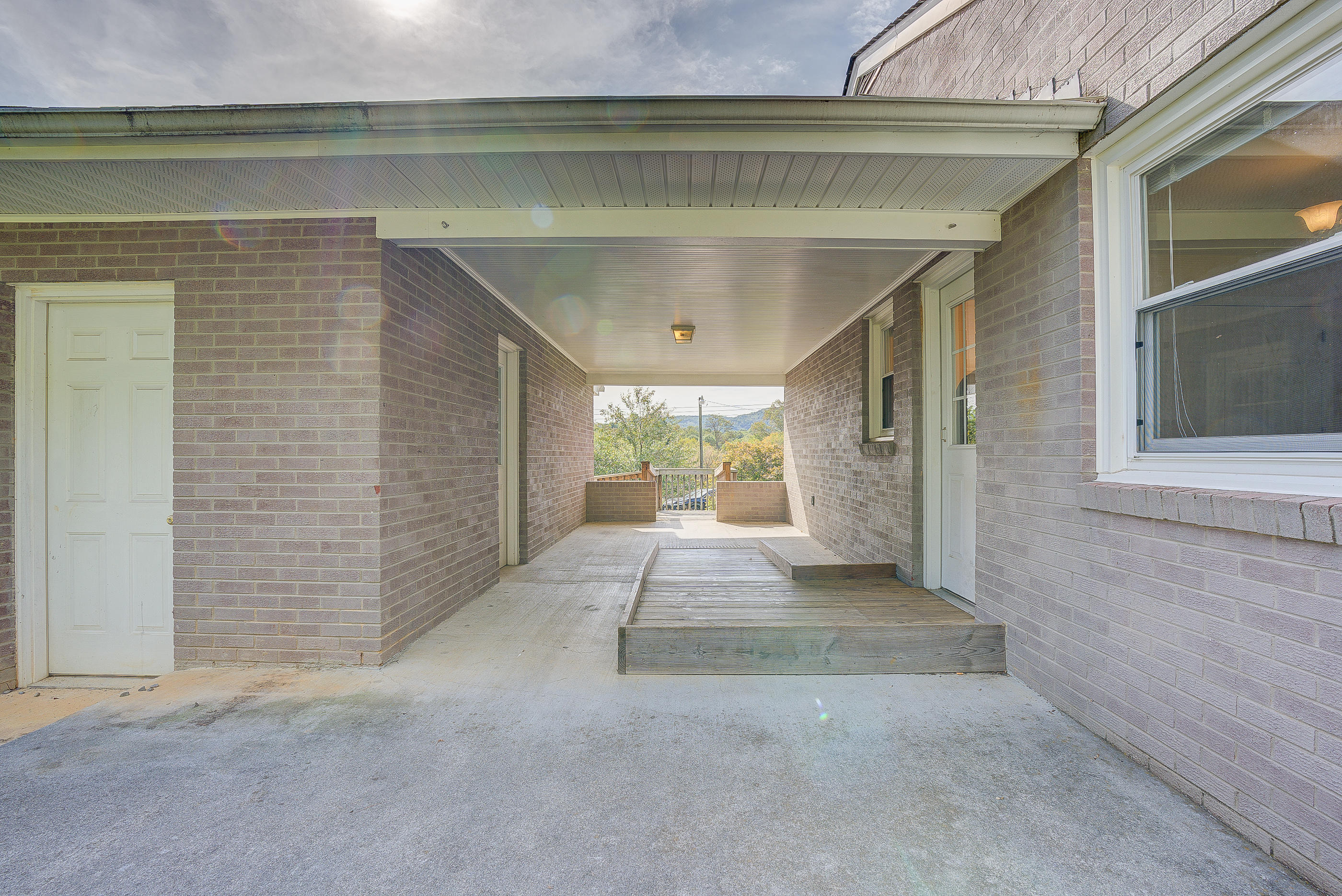 4120 Garst Mill Road Roanoke, VA 24018 - Photo 32 of 43 127
