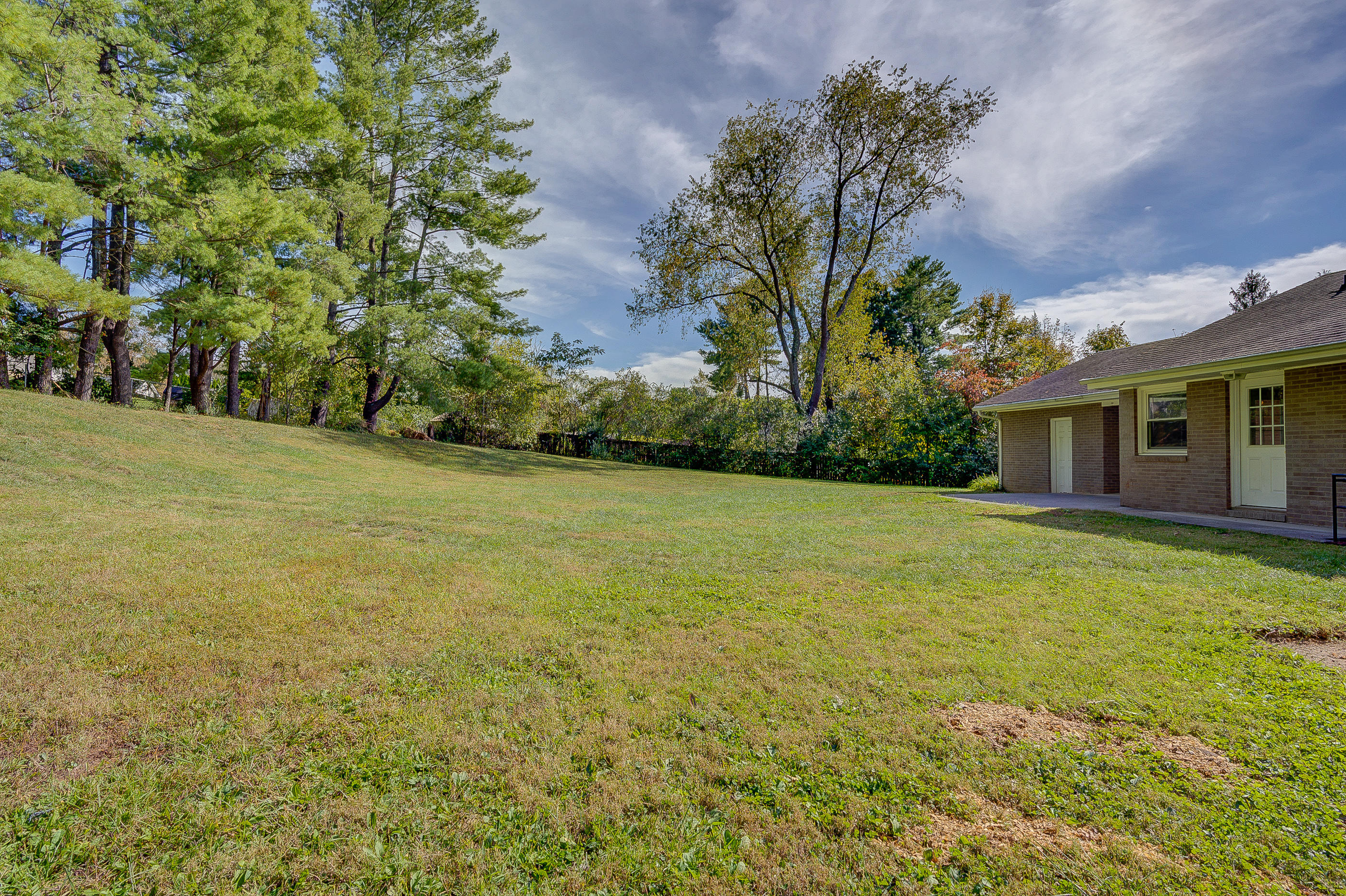 4120 Garst Mill Road Roanoke, VA 24018 - Photo 35 of 43 133