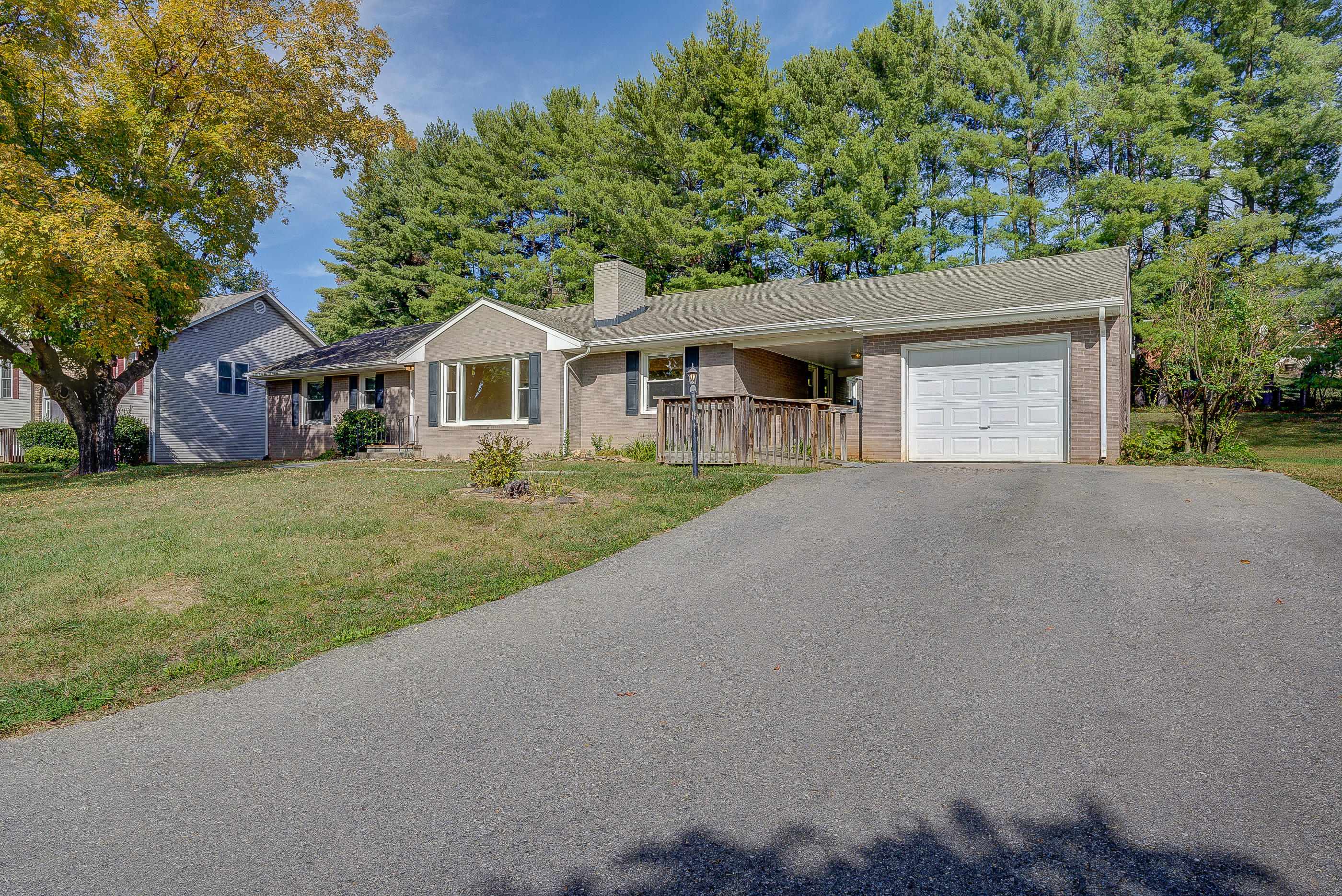 4120 Garst Mill Road Roanoke, VA 24018 - Photo 37 of 43 139