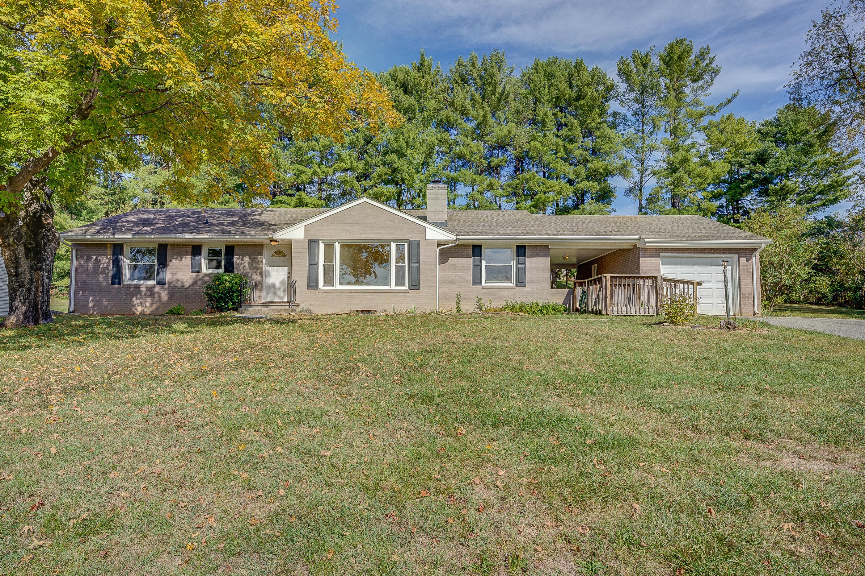 4120 Garst Mill Road Roanoke, VA 24018 - Photo 42 of 43 152