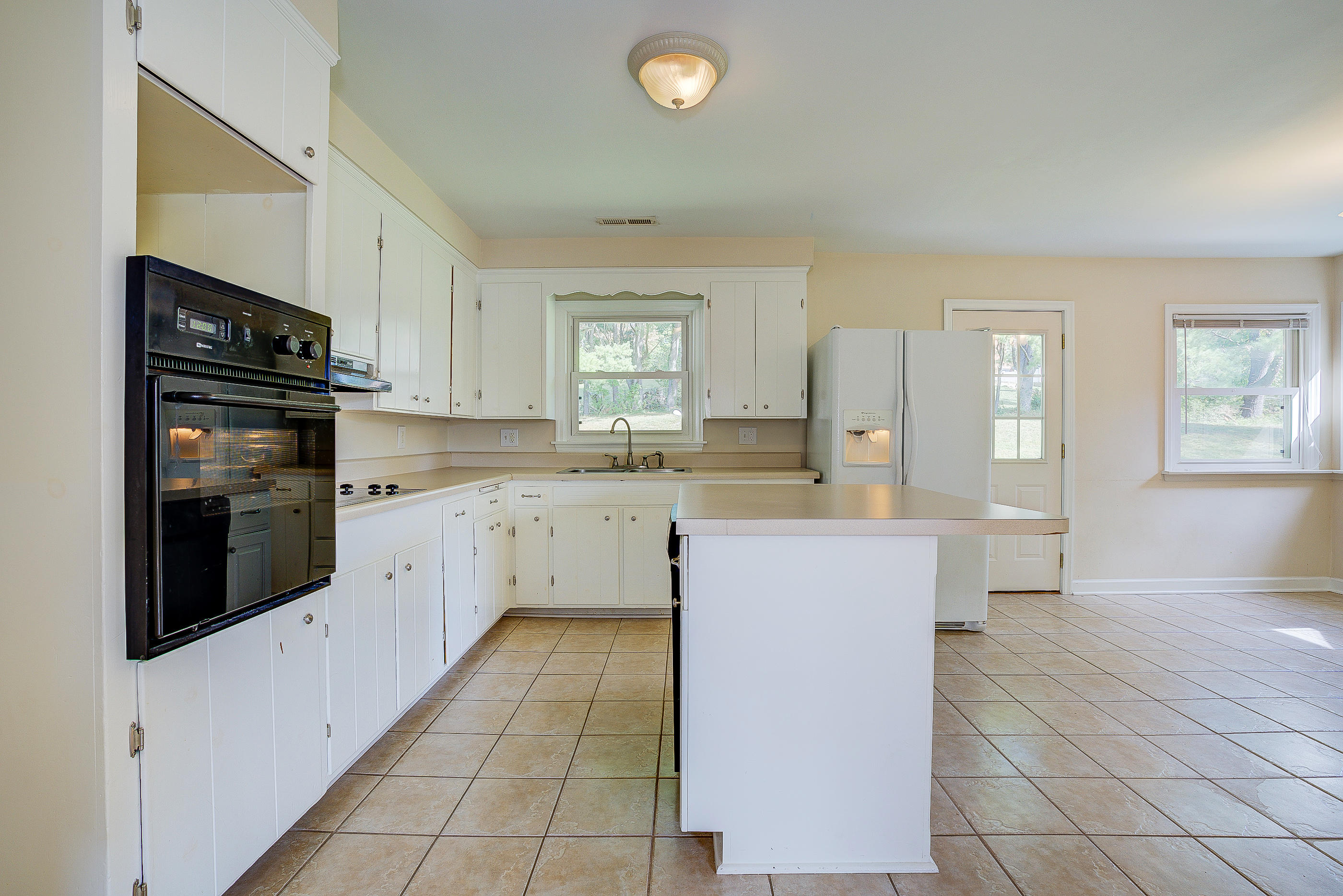 4120 Garst Mill Road Roanoke, VA 24018 - Photo 9 of 43 81