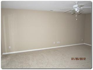 2464 Ranier Way Hanford, CA 93230 - Photo 2 of 8 Gallery Image 2