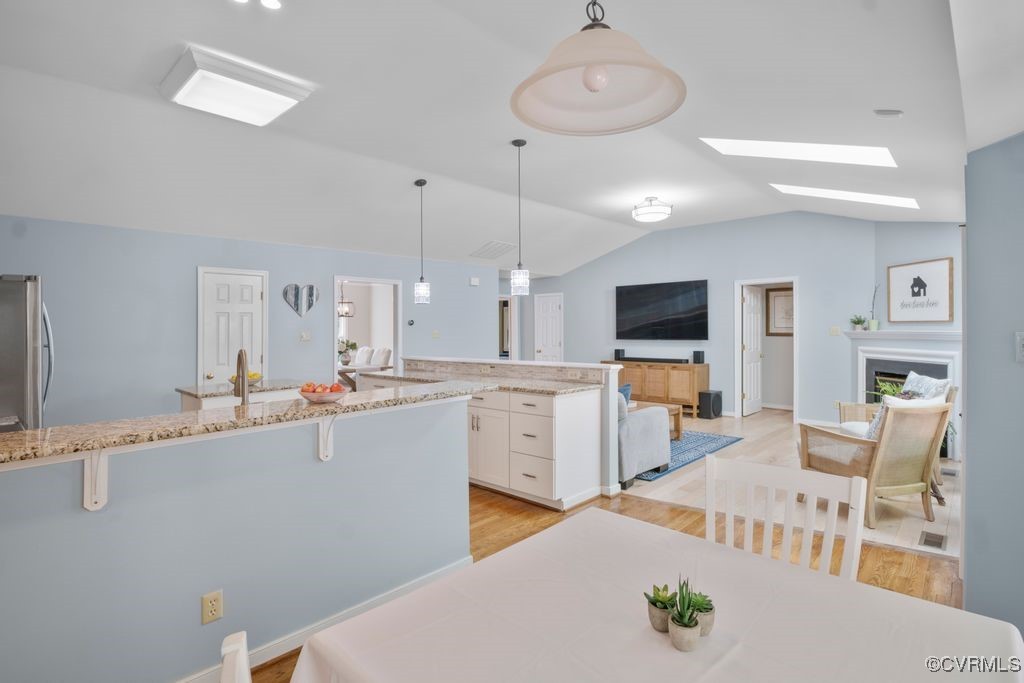15300 Houndmaster Circle Midlothian, VA 23112 - Photo 21 of 48 a large white kitchen with a large window