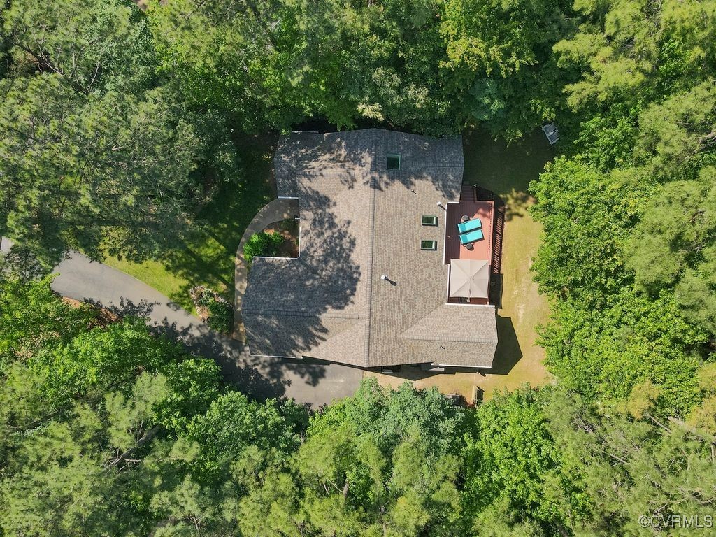 15300 Houndmaster Circle Midlothian, VA 23112 - Photo 47 of 48 a view of outdoor space and yard