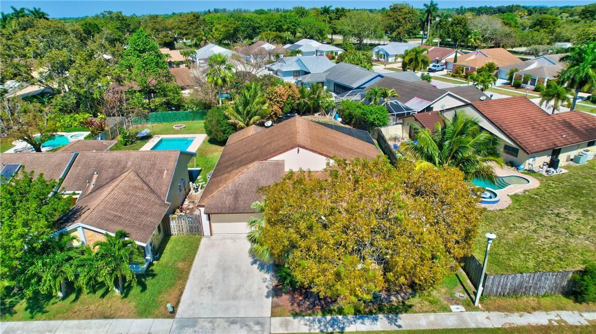 11655 Springflower Place Boca Raton, FL 33428 - Photo 2 of 41 Photo 2