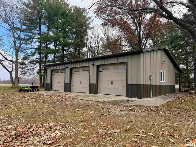 $185,000 | 5141 New City Road, Pawnee, IL 62558