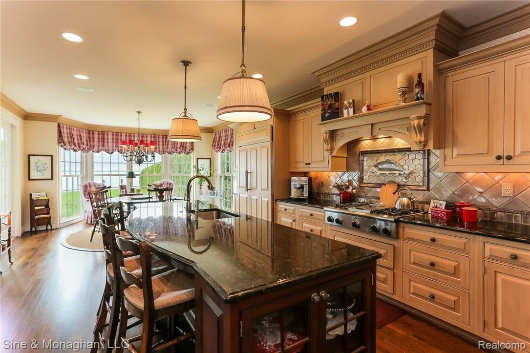 747 Whittier Road Grosse Pointe, MI 48230 - Photo 17 of 96 019-Kitchen-4039667-medium.jpg