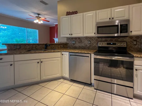 $2,800 | 1704 Tall Tree Drive East, Jacksonville, FL 32246