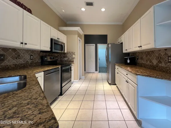 $2,800 | 1704 Tall Tree Drive East, Jacksonville, FL 32246