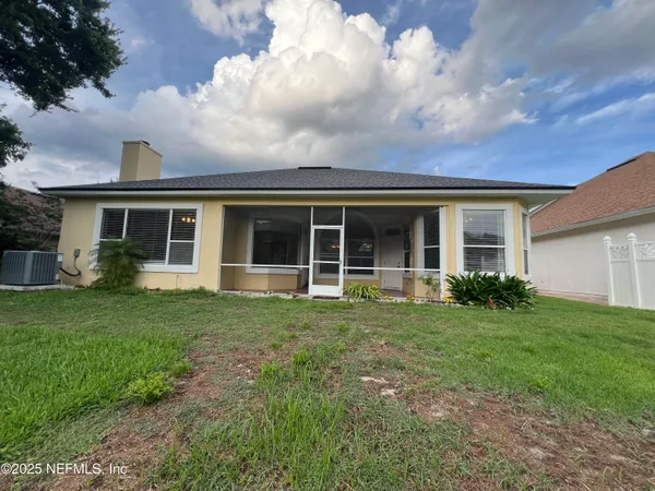 $2,800 | 1704 Tall Tree Drive East, Jacksonville, FL 32246