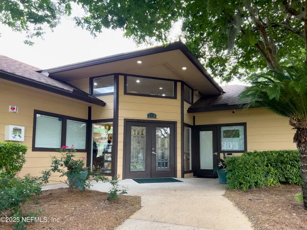 $2,800 | 1704 Tall Tree Drive East, Jacksonville, FL 32246