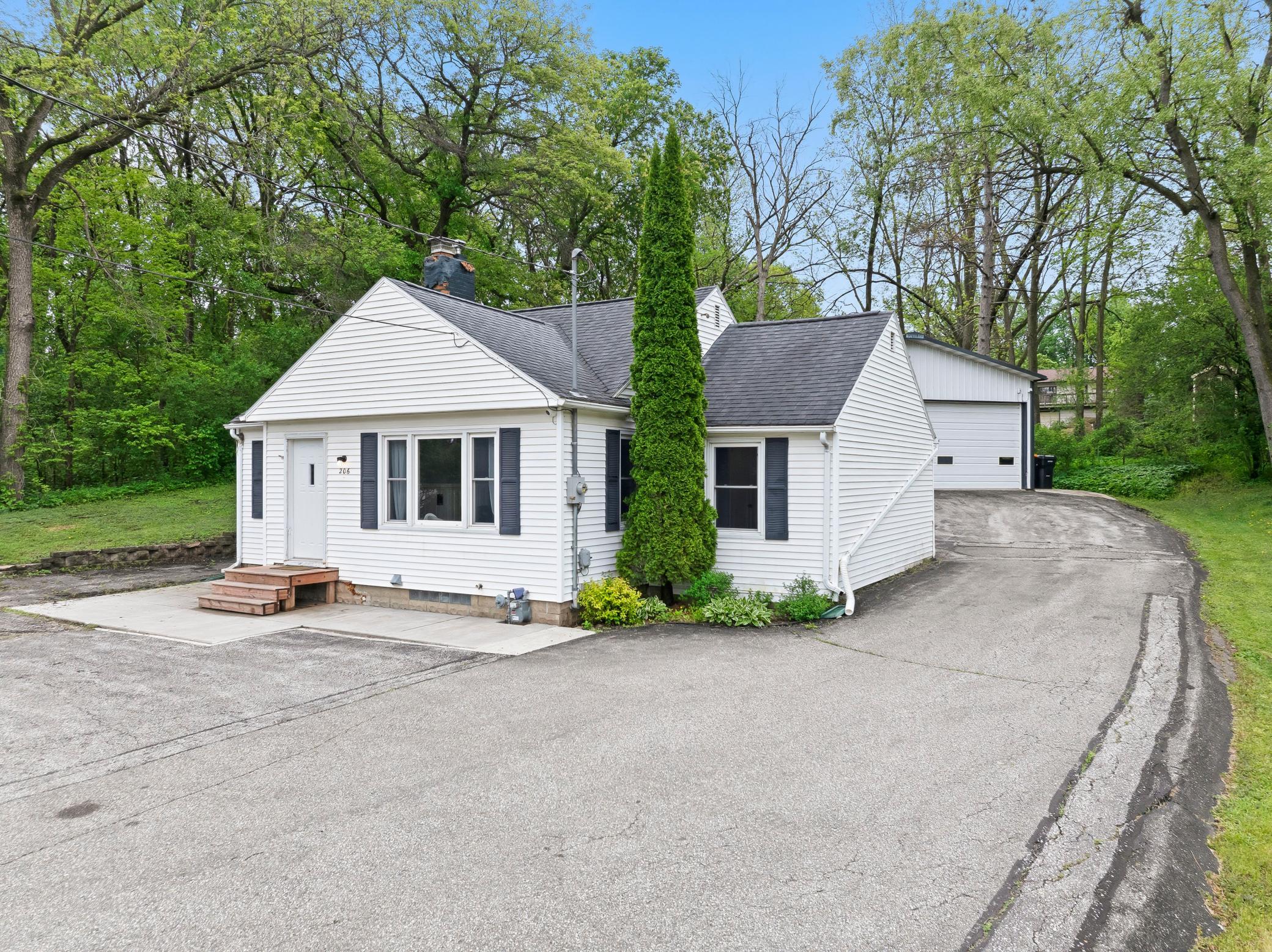 206 21st Street Southwest Rochester, MN 55902 - Photo 1 of 36