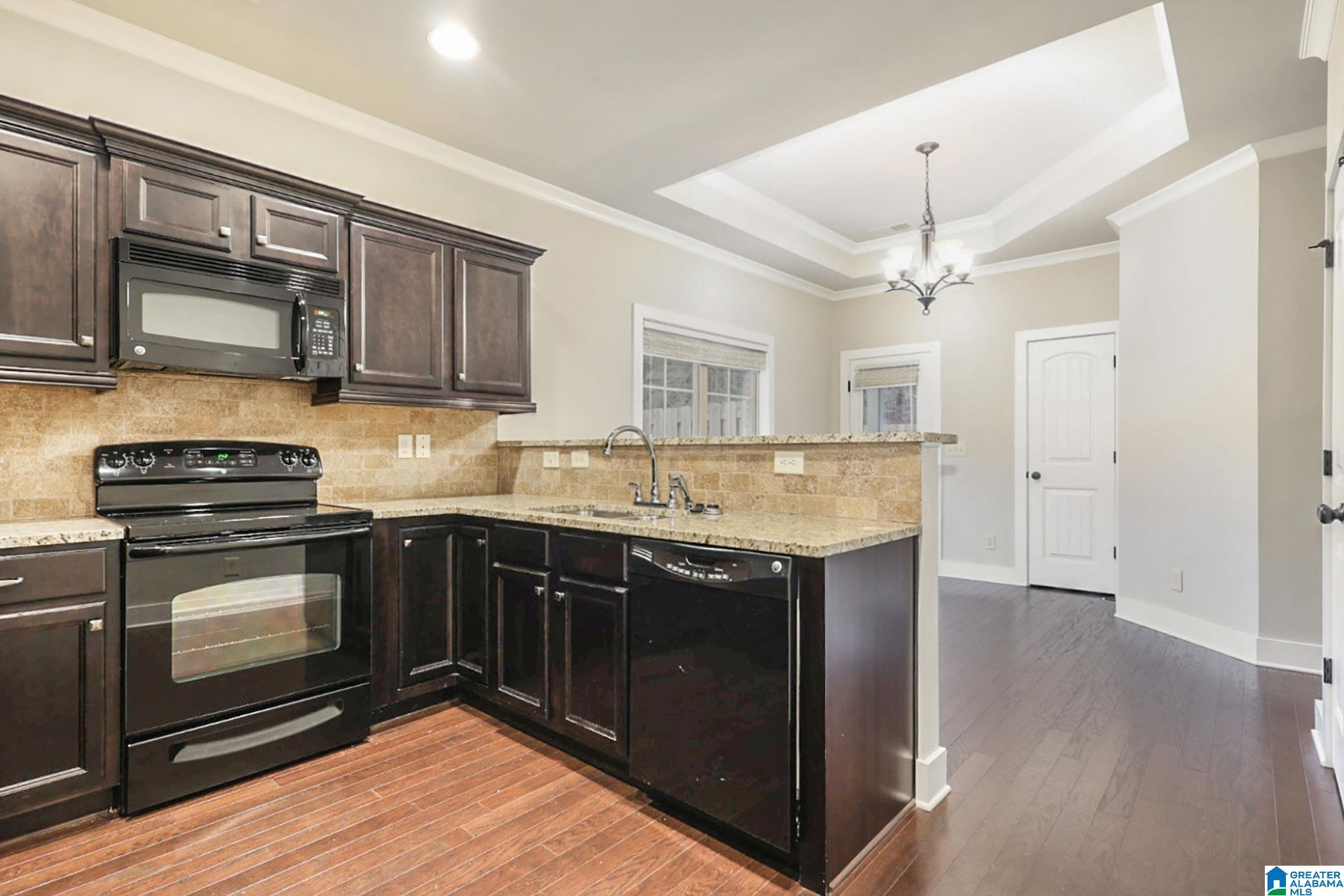 1252 Grants Way Birmingham, AL 35210 - Photo 8 of 24