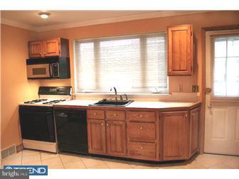 2312 Poplar Road Havertown, PA 19083 - Photo 3 of 10 Kitchen
